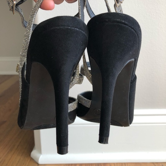 CATO BlackSilver Pumps runs a bit smaller size - Picture 3 of 6